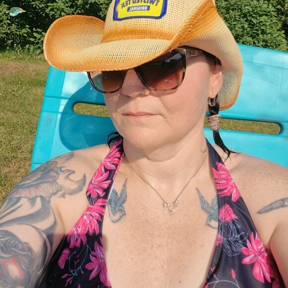 hollysimms85